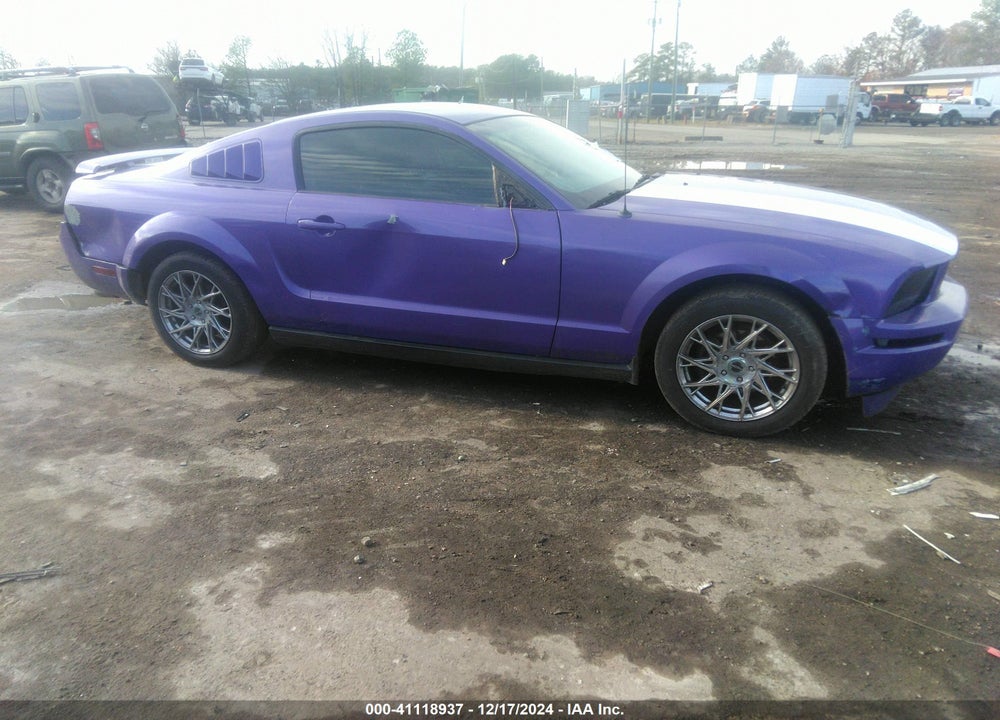 2005 FORD MUSTANG V6 DELUXE/V6 PREMIUM VIN: 1ZVFT80N455183082