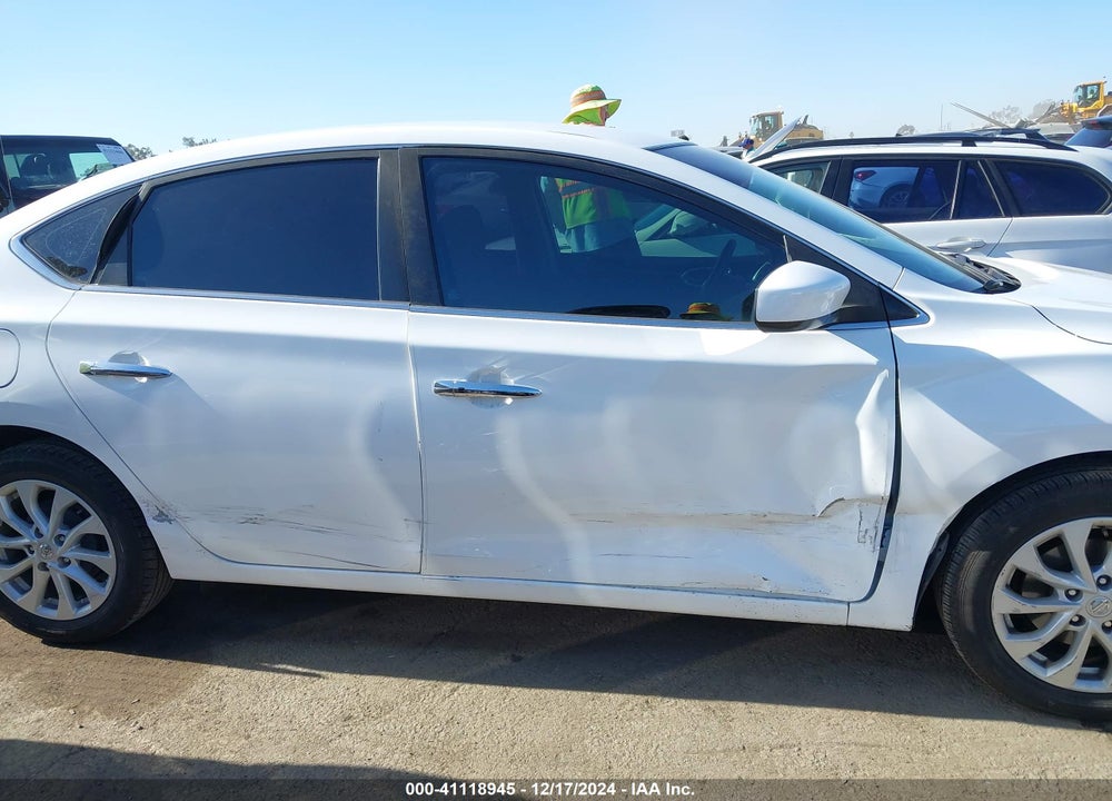 2018 NISSAN SENTRA SV VIN: 3N1AB7AP6JY304852