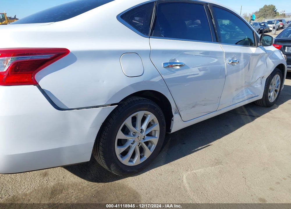 2018 NISSAN SENTRA SV VIN: 3N1AB7AP6JY304852