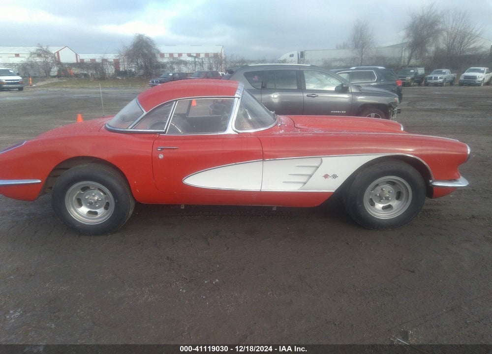 1960 CHEVROLET CORVETTE VIN: 00867S105161