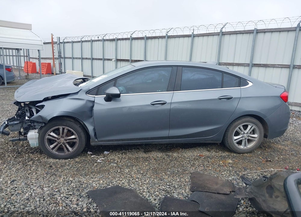 2018 CHEVROLET CRUZE VIN: 1G1BE5SM0J7142261