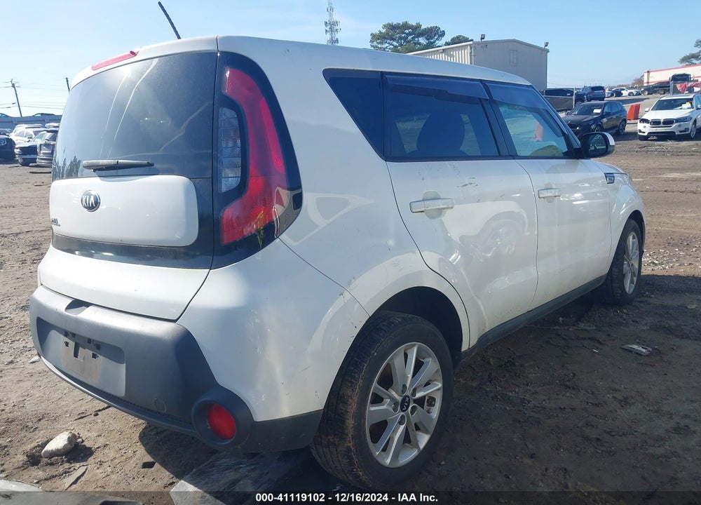 2015 KIA SOUL VIN: KNDJN2A26F7182093