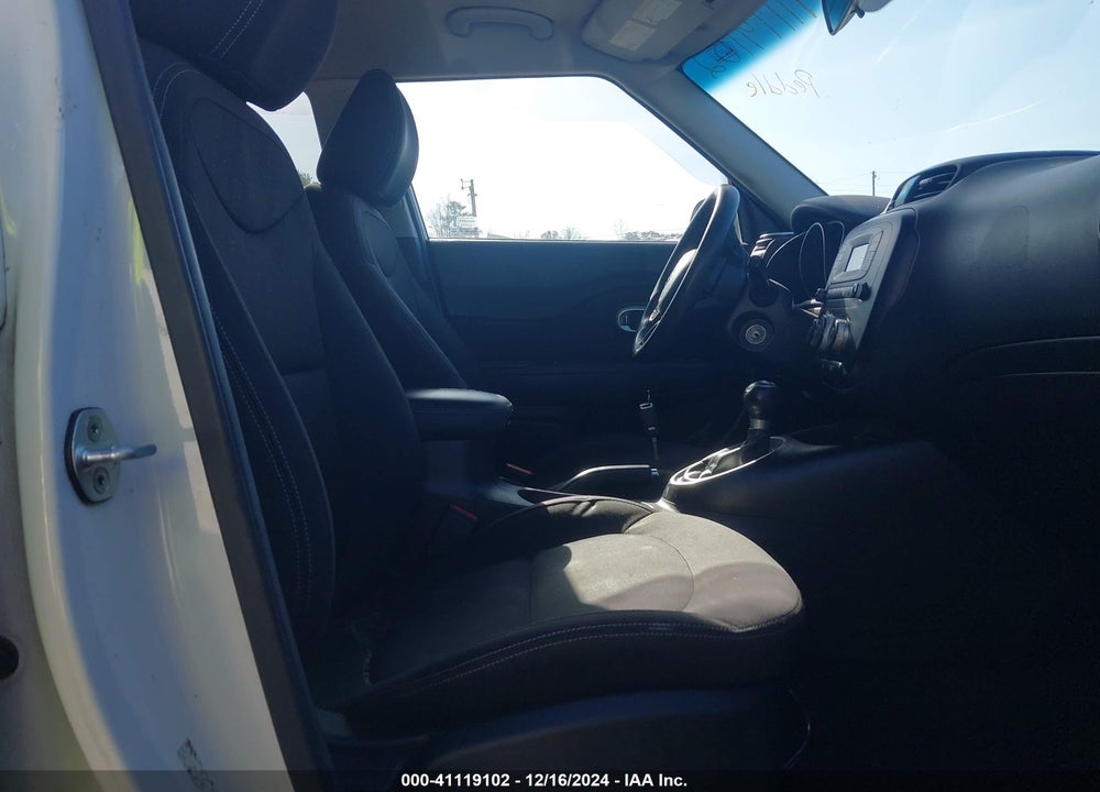 2015 KIA SOUL VIN: KNDJN2A26F7182093