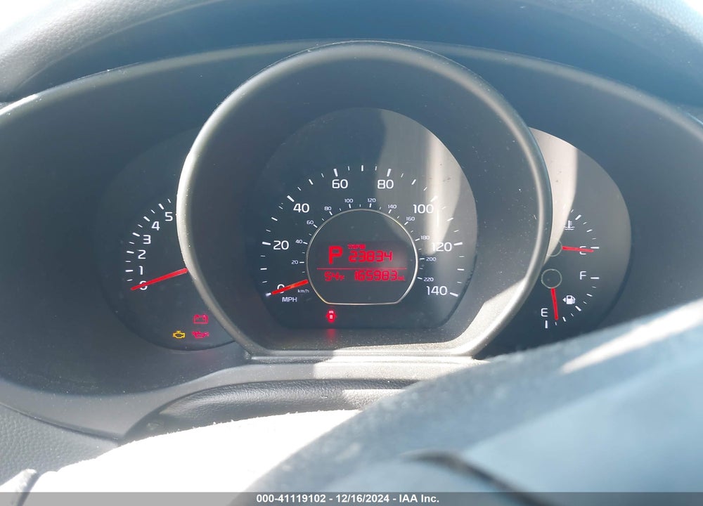 2015 KIA SOUL VIN: KNDJN2A26F7182093