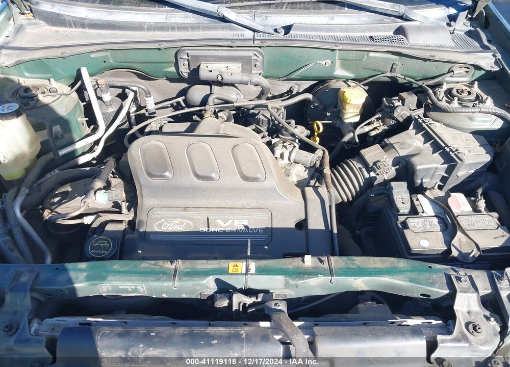 2001 FORD ESCAPE XLS VIN: 1FMYU01171KE71448
