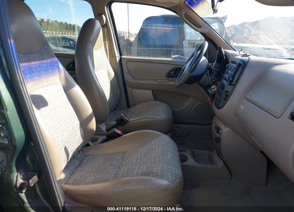2001 FORD ESCAPE XLS VIN: 1FMYU01171KE71448