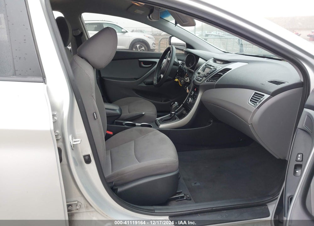 2016 HYUNDAI ELANTRA SE VIN: 5NPDH4AE4GH709698