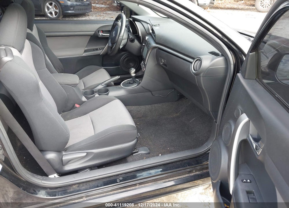2016 SCION TC VIN: JTKJF5C74GJ019981