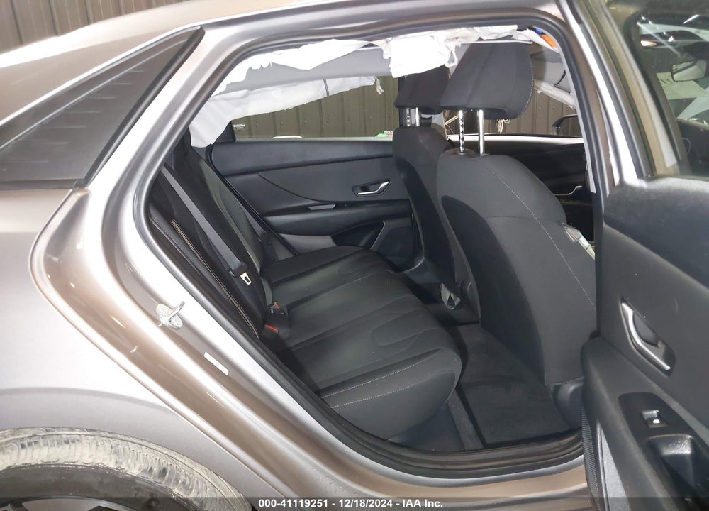 2023 HYUNDAI ELANTRA VIN: KMHLS4AG6PU571906