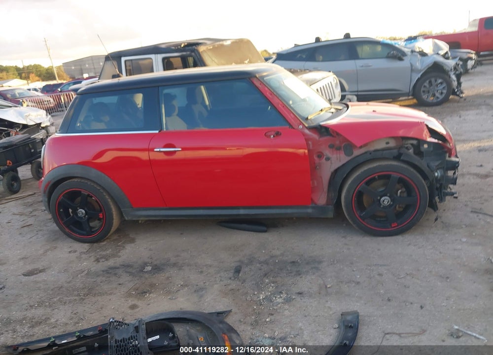 2013 MINI HARDTOP VIN: WMWSV3C57DT393130