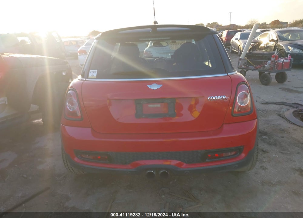2013 MINI HARDTOP VIN: WMWSV3C57DT393130