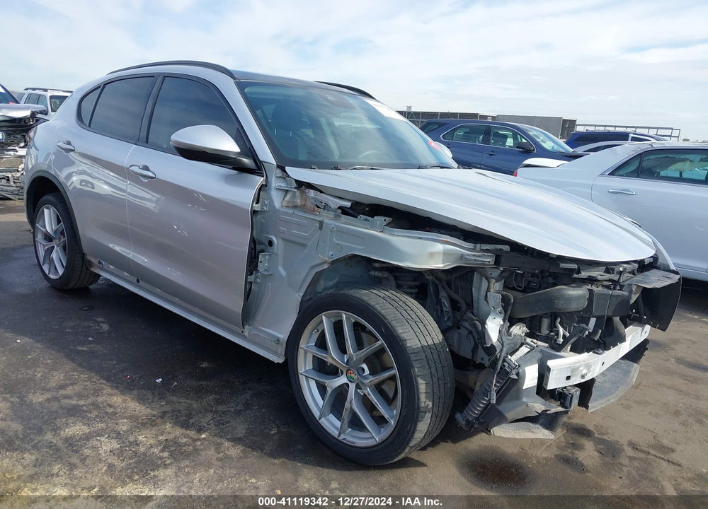 2018 ALFA ROMEO STELVIO SPORT AWD VIN: ZASFAKPN3J7B77467
