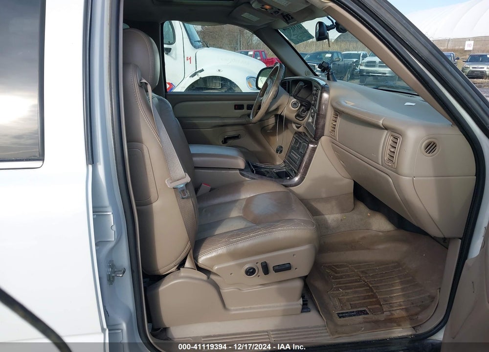 2006 GMC YUKON XL 1500 DENALI VIN: 1GKFK66U86J148129