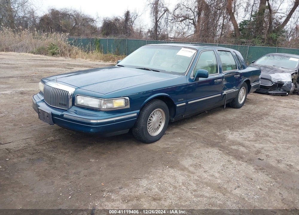 1997 LINCOLN TOWN CAR SIGNATURE VIN: 1LNLM82WXVY744419