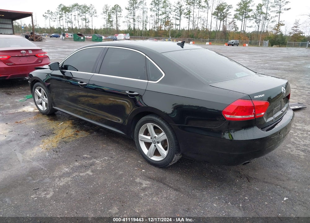 2015 VOLKSWAGEN PASSAT VIN: 1VWBT7A30FC020772