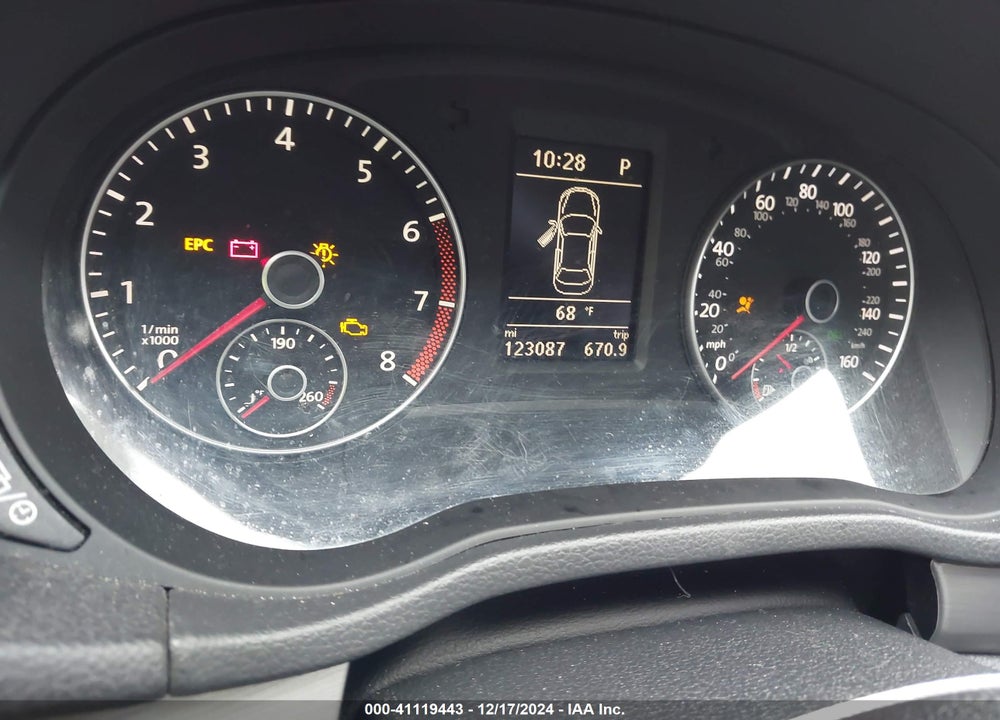 2015 VOLKSWAGEN PASSAT VIN: 1VWBT7A30FC020772