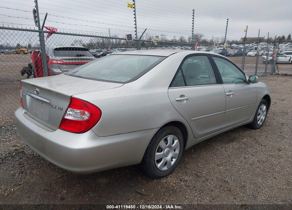 2004 TOYOTA CAMRY LE VIN: 4T1BE32KX4U840985