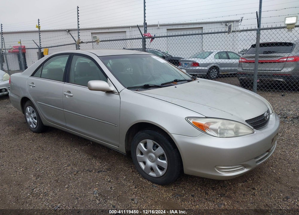 2004 TOYOTA CAMRY LE VIN: 4T1BE32KX4U840985