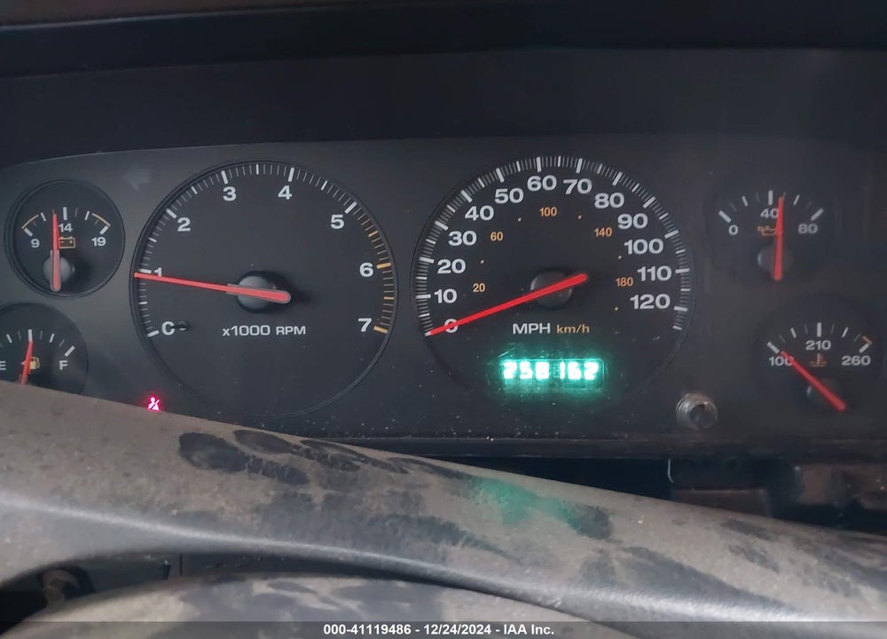 2001 JEEP GRAND CHEROKEE LAREDO VIN: 1J4GW48S81C653440
