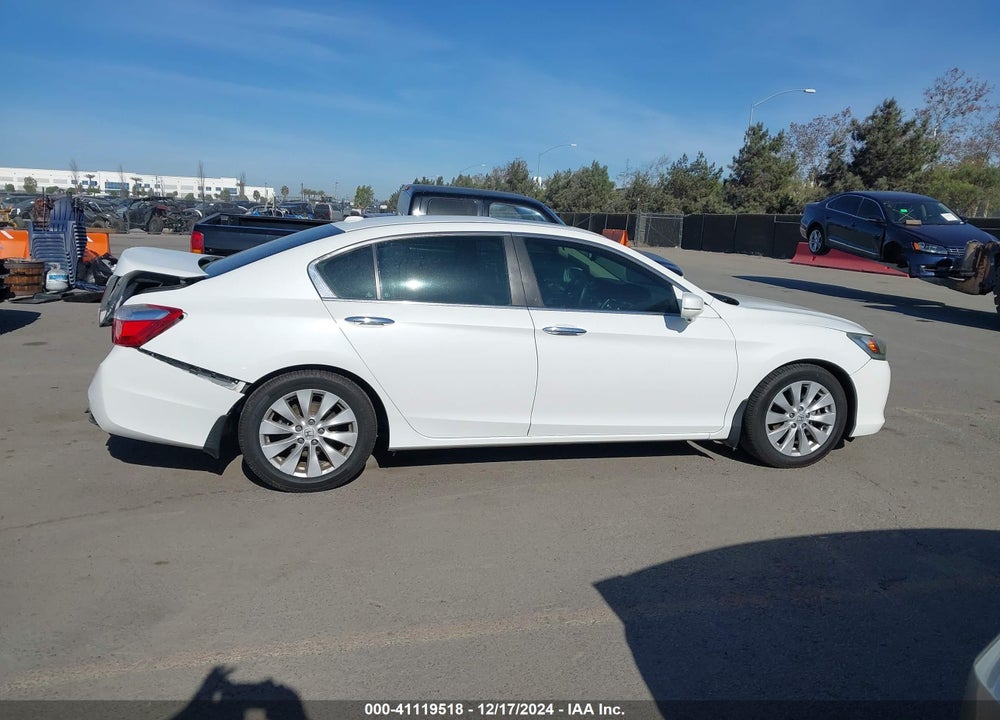2015 HONDA ACCORD EX-L VIN: 1HGCR2F80FA225485
