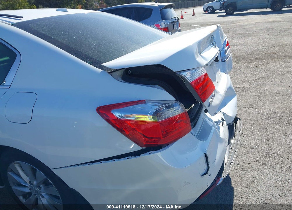 2015 HONDA ACCORD EX-L VIN: 1HGCR2F80FA225485