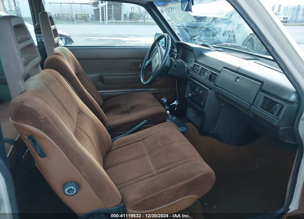 1980 VOLV 242 DL VIN: 00VC24245A1185131