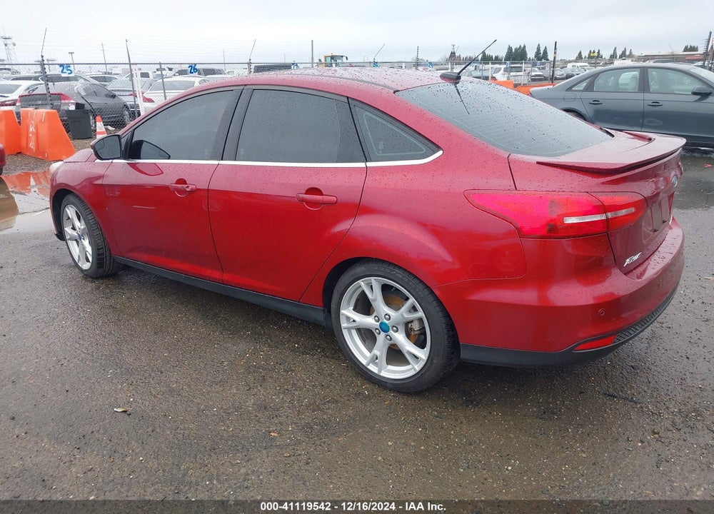 2015 FORD FOCUS TITANIUM VIN: 1FADP3J22FL288020