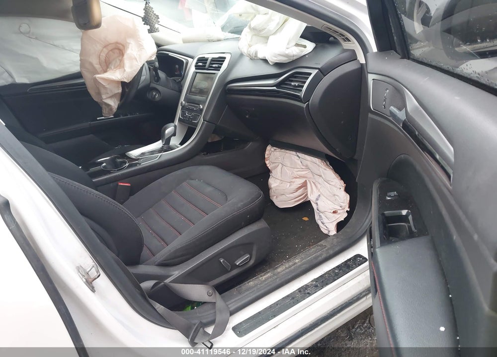 2016 FORD FUSION SE VIN: 3FA6P0H73GR298888