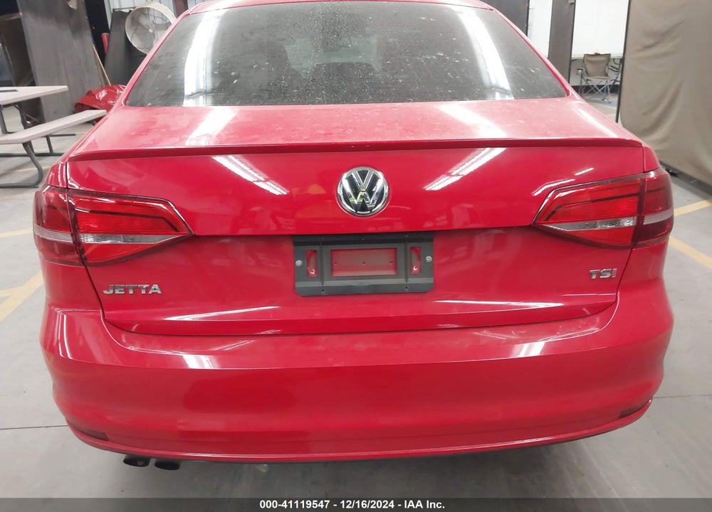 2015 VOLKSWAGEN JETTA 1.8T SPORT VIN: 3VWD17AJ2FM427651
