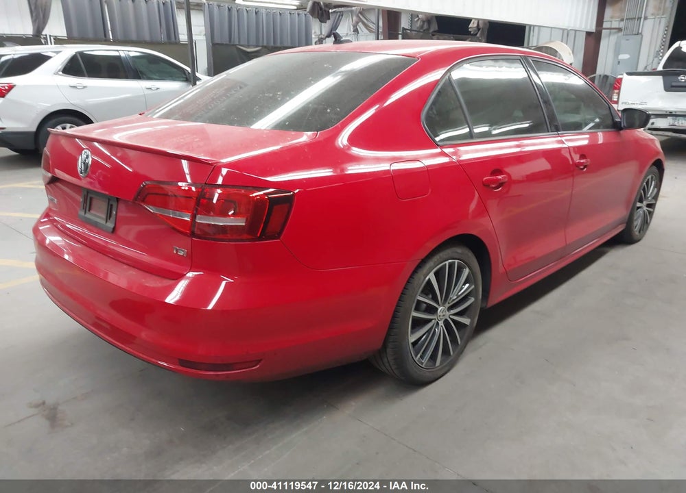 2015 VOLKSWAGEN JETTA 1.8T SPORT VIN: 3VWD17AJ2FM427651