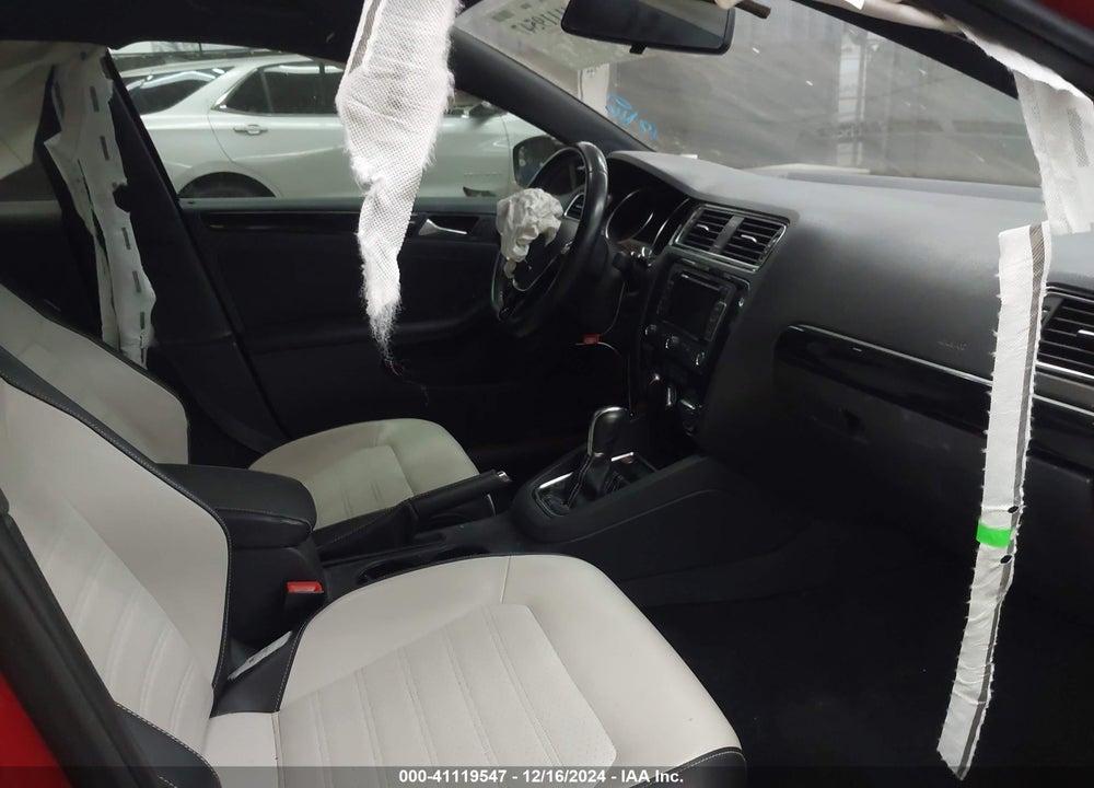 2015 VOLKSWAGEN JETTA 1.8T SPORT VIN: 3VWD17AJ2FM427651