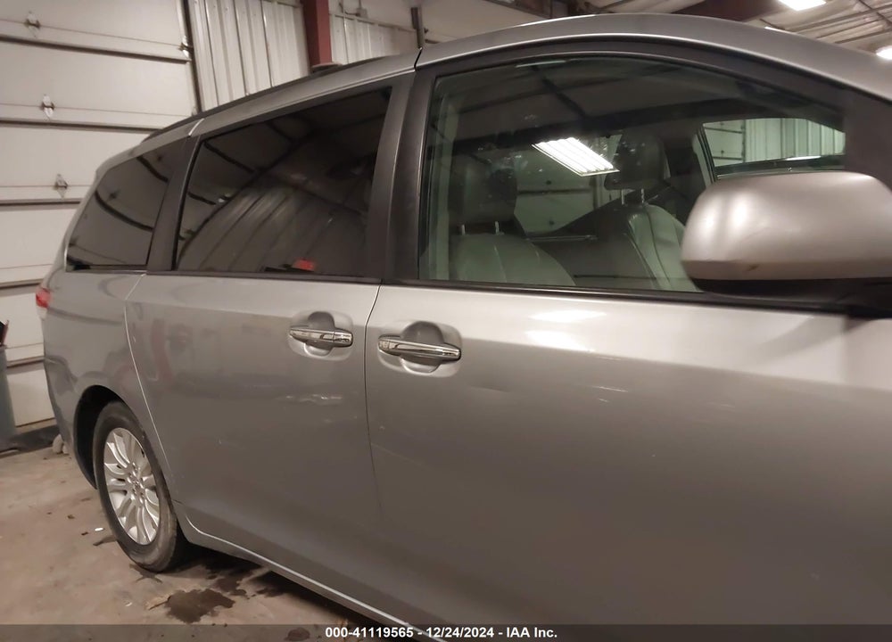 2013 TOYOTA SIENNA XLE LIMITED VIN: 5TDYK3DC6DS341523