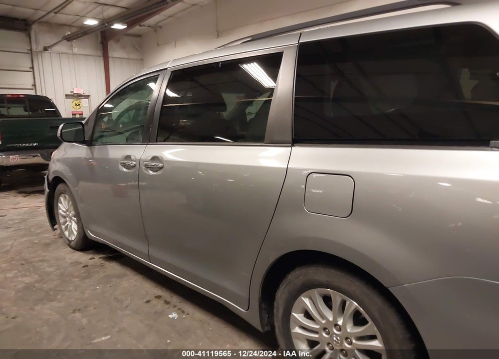 2013 TOYOTA SIENNA XLE LIMITED VIN: 5TDYK3DC6DS341523