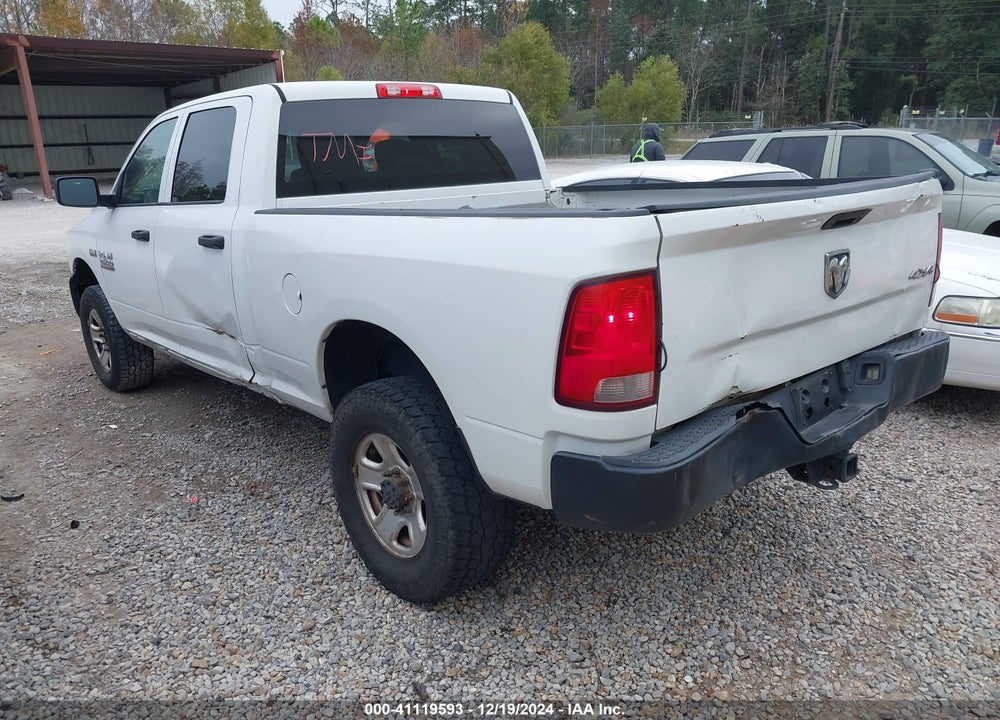 2015 RAM 2500 VIN: 3C6TR5CT5FG562543