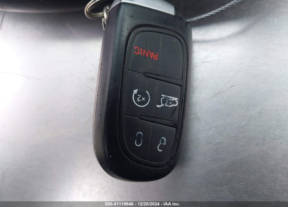 2017 JEEP CHEROKEE TRAILHAWK 4X4 VIN: 1C4PJMBBXHW624270