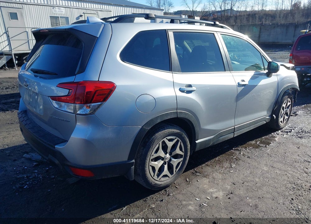 2019 SUBARU FORESTER PREMIUM VIN: JF2SKAGC2KH452823
