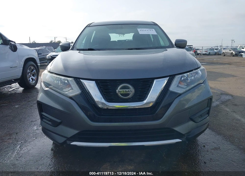 2018 NISSAN ROGUE S VIN: 5N1AT2MV9JC769315