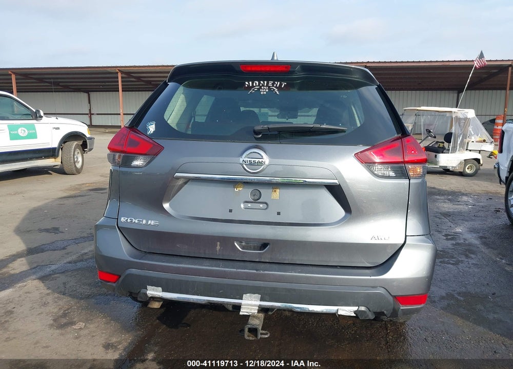 2018 NISSAN ROGUE S VIN: 5N1AT2MV9JC769315