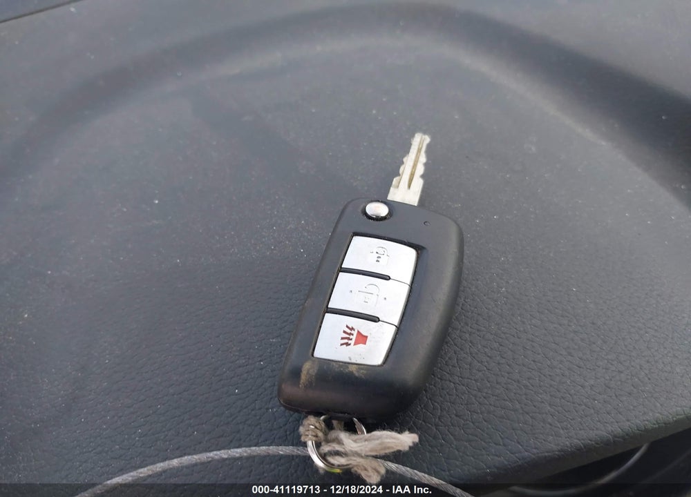 2018 NISSAN ROGUE S VIN: 5N1AT2MV9JC769315