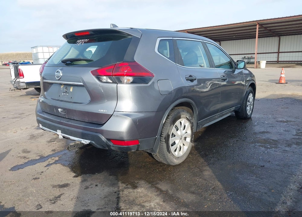 2018 NISSAN ROGUE S VIN: 5N1AT2MV9JC769315