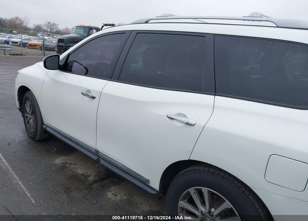 2014 NISSAN PATHFINDER SL VIN: 5N1AR2MM2EC680892