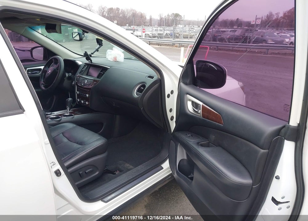 2014 NISSAN PATHFINDER SL VIN: 5N1AR2MM2EC680892
