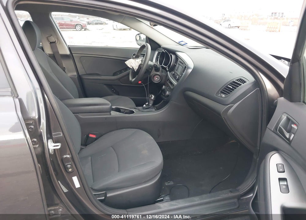 2015 KIA OPTIMA VIN: KNAGM4A72F5649233