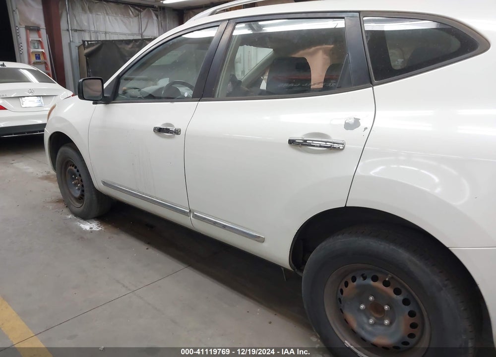 2014 NISSAN ROGUE SELECT S VIN: JN8AS5MT3EW614842