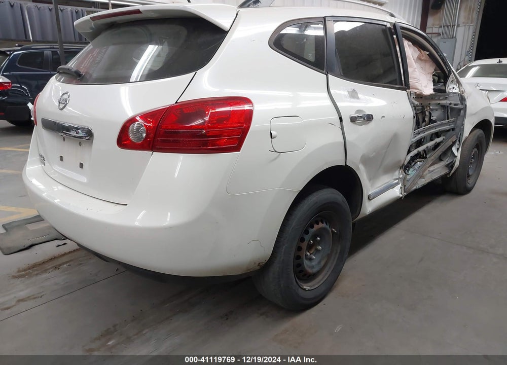 2014 NISSAN ROGUE SELECT S VIN: JN8AS5MT3EW614842
