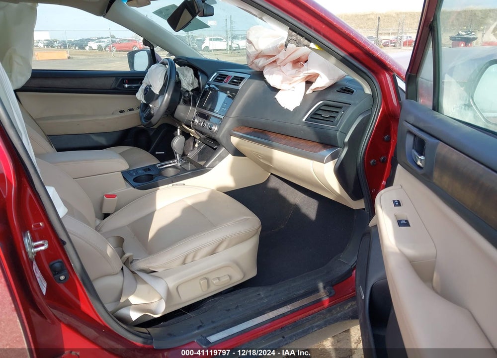 2017 SUBARU OUTBACK 2.5I LIMITED VIN: 4S4BSANC2H3320633