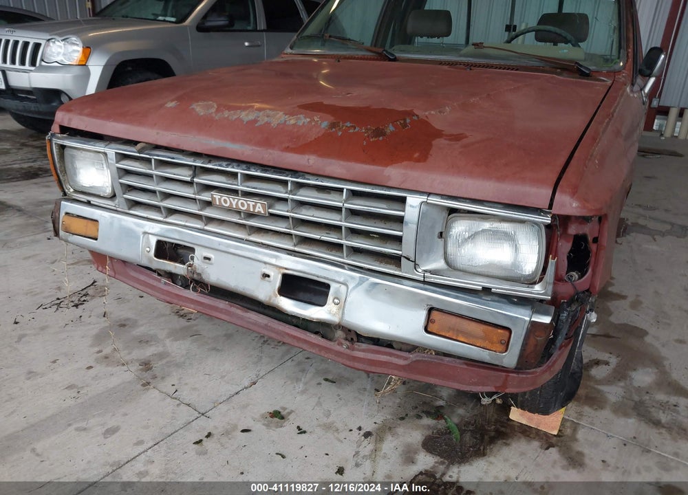 1985 TOYOTA PICKUP XTRACAB RN56 DLX VIN: JT4RN56DXF0165949