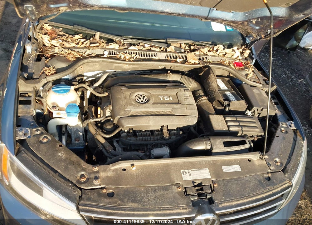 2015 VOLKSWAGEN JETTA VIN: 3VWD17AJ9FM350731
