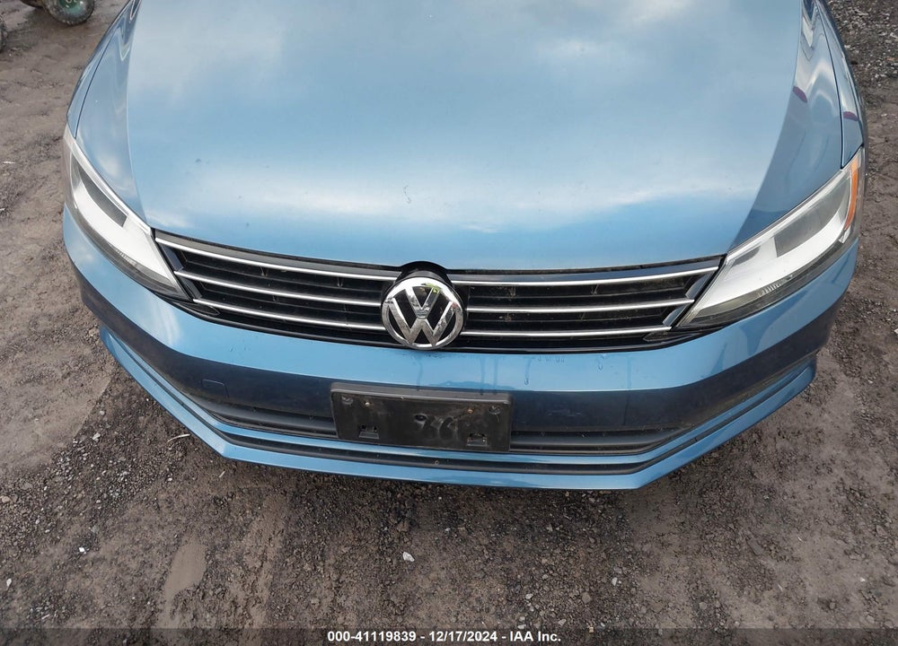 2015 VOLKSWAGEN JETTA VIN: 3VWD17AJ9FM350731