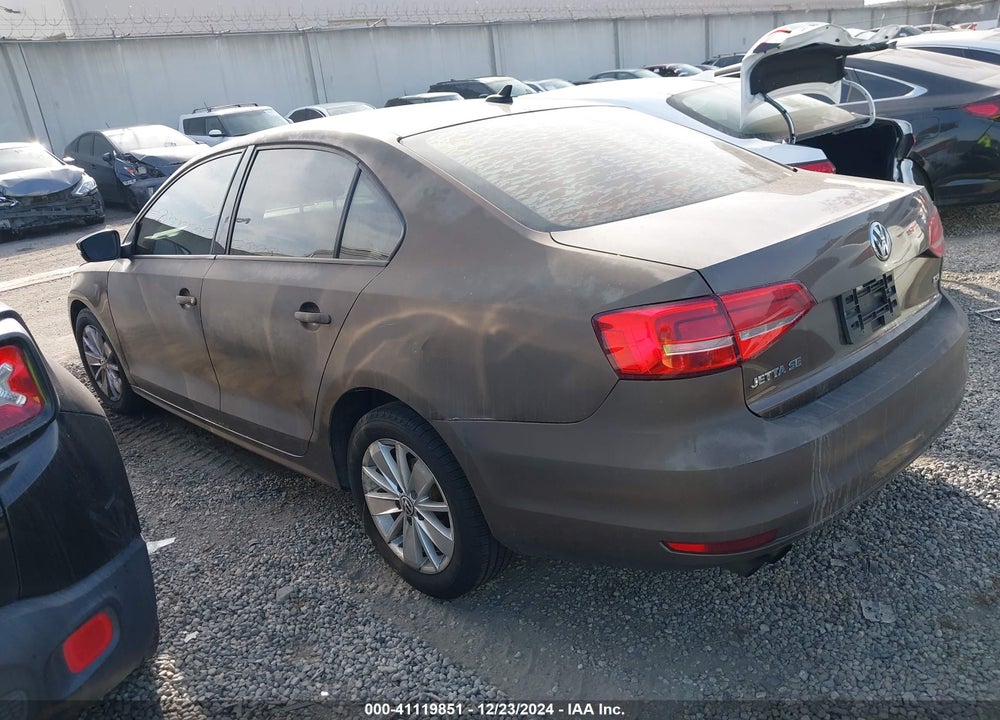 2015 VOLKSWAGEN JETTA 1.8T SE VIN: 3VWD17AJ3FM242783
